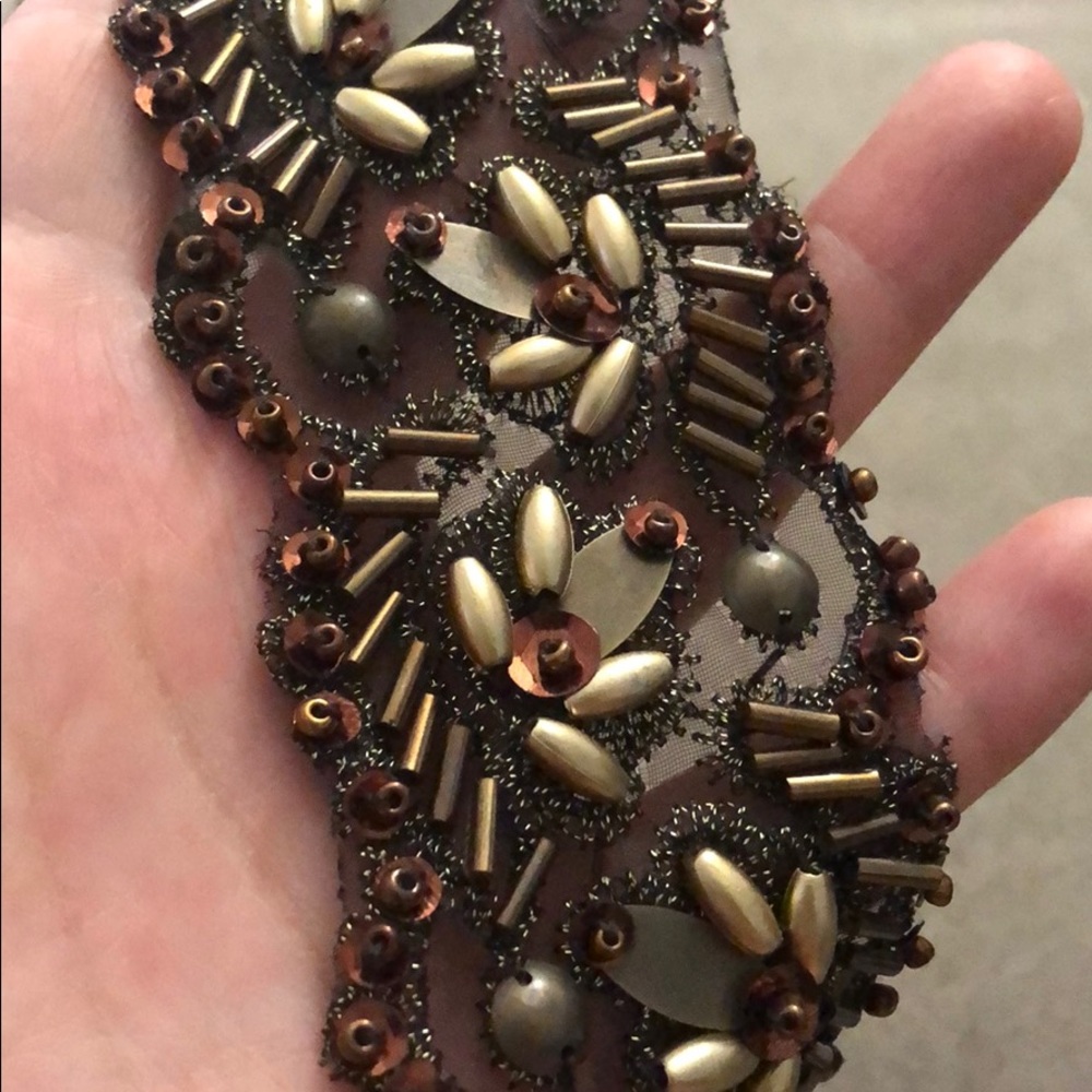 Beautiful embellished beaded headband - Picture 1 of 3
